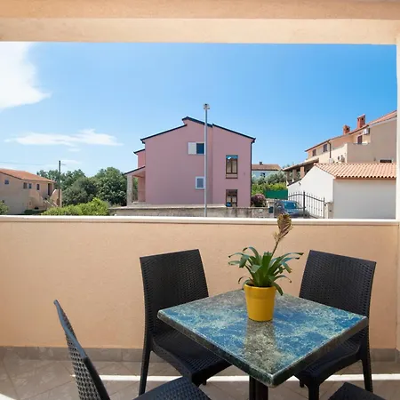 Apartamento Sea Nest 2 *